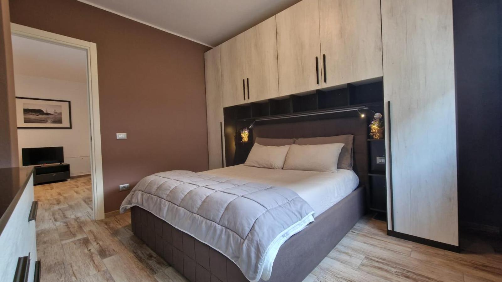 Casa Lina Tirano Apartment Bagian luar foto